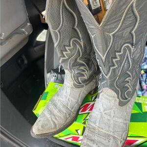 Tacano- some flaws elephant boots-gray 10d